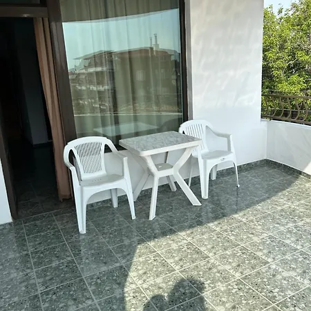 къщаперла 2*