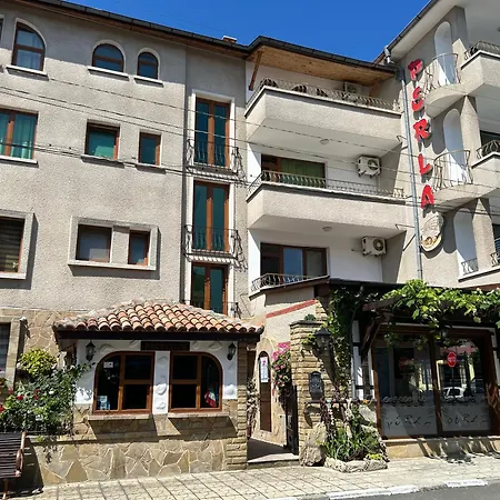 къщаперла Готель 2*