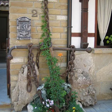 Готель къщаперла Равда