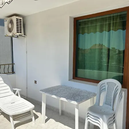 Готель къщаперла Равда