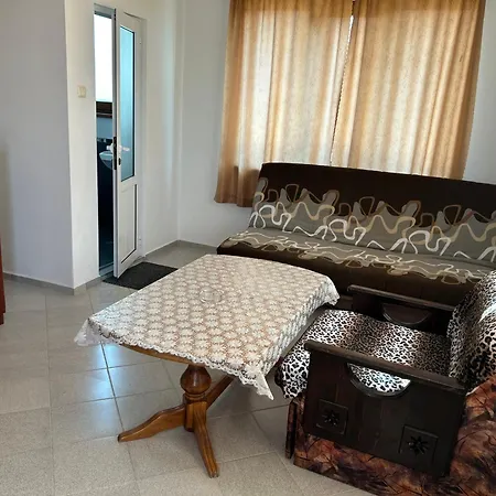 Готель къщаперла 2*