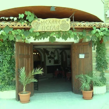 Готель къщаперла 2*