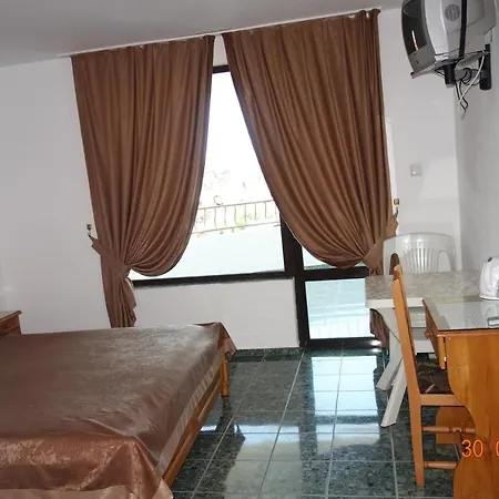 къщаперла 2* Равда