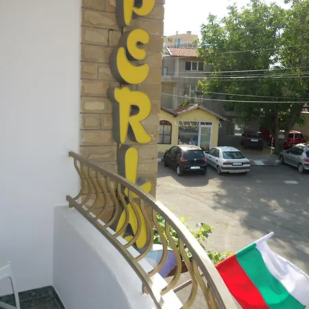 Готель къщаперла