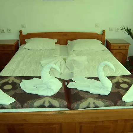 Hotel къща