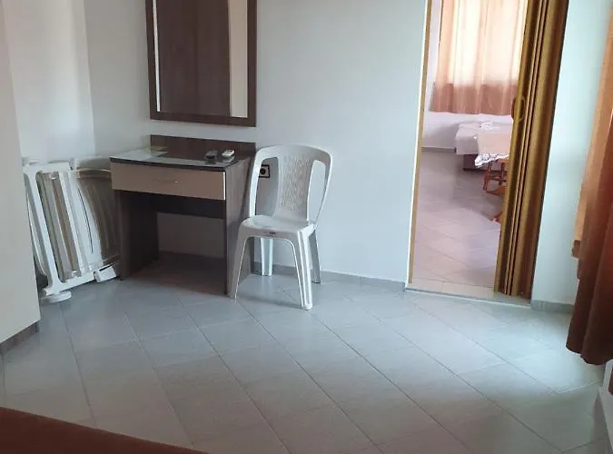 Отель къщаперла Равда