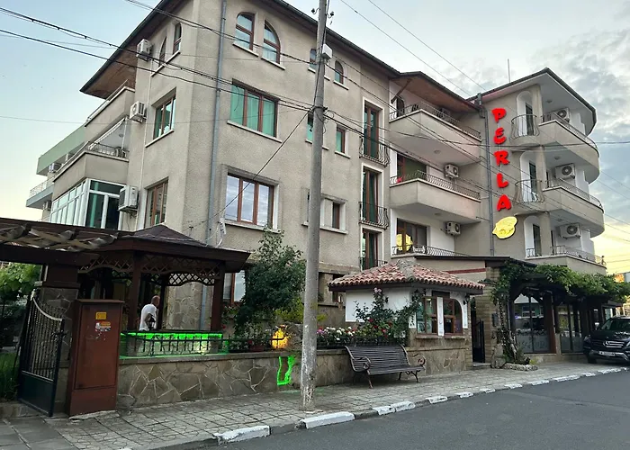 къщаперла Отель Равда