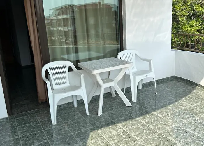 къщаперла 2*