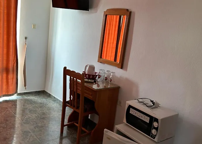 къщаперла Отель Равда