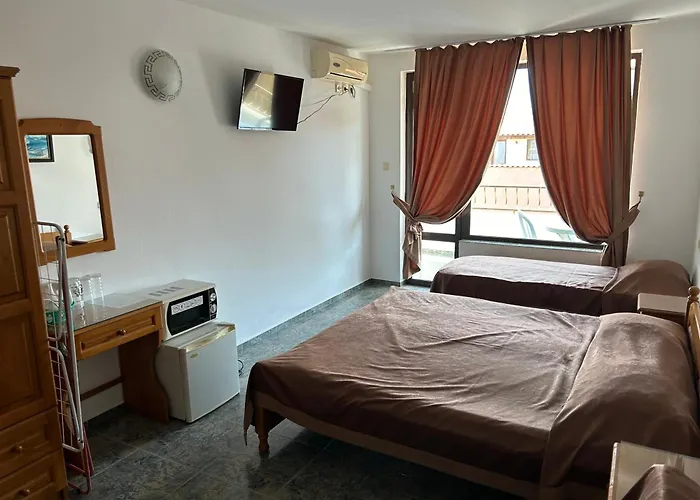 къщаперла Отель Равда