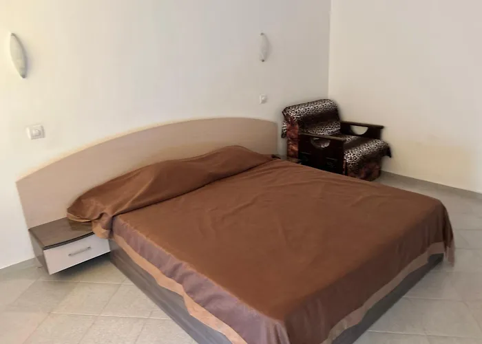 къщаперла Отель 2*