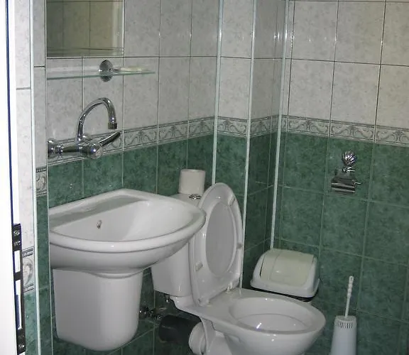 къщаперла 2* Равда