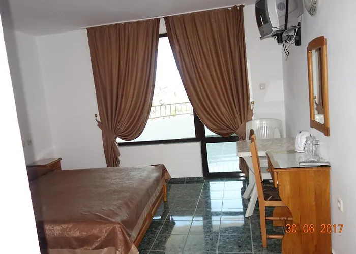 къщаперла 2* Равда