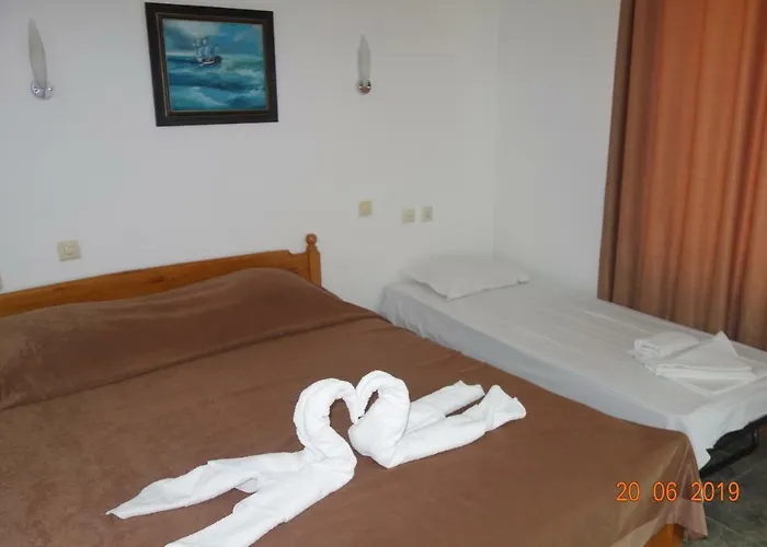 къщаперла Отель Равда