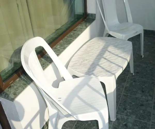 къщаперла Отель 2*